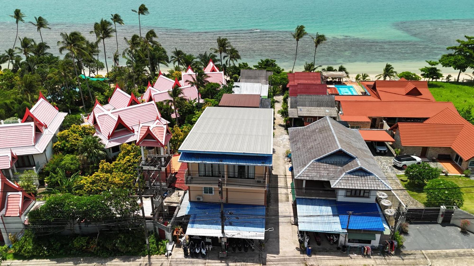 Villa Oceanfront At Bang Po Beach-koh Ban Bang Po